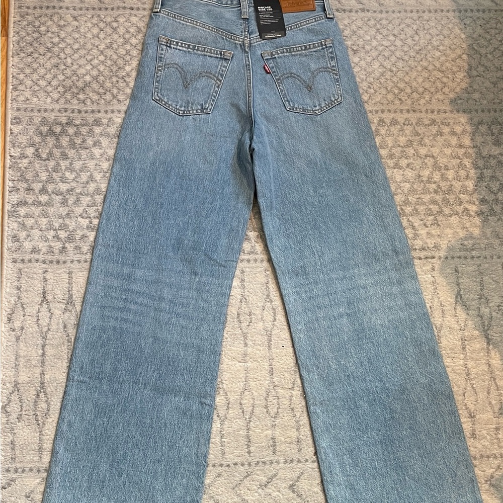 Levi’s ribcage wide leg jeans size 24 - Picture 10 of 17